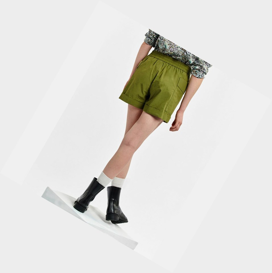 Green Women's Aigle Bermuda Shorts | CNHX-18435